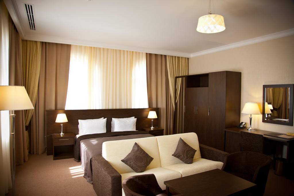 Kainar Hotel Shymkent Room photo