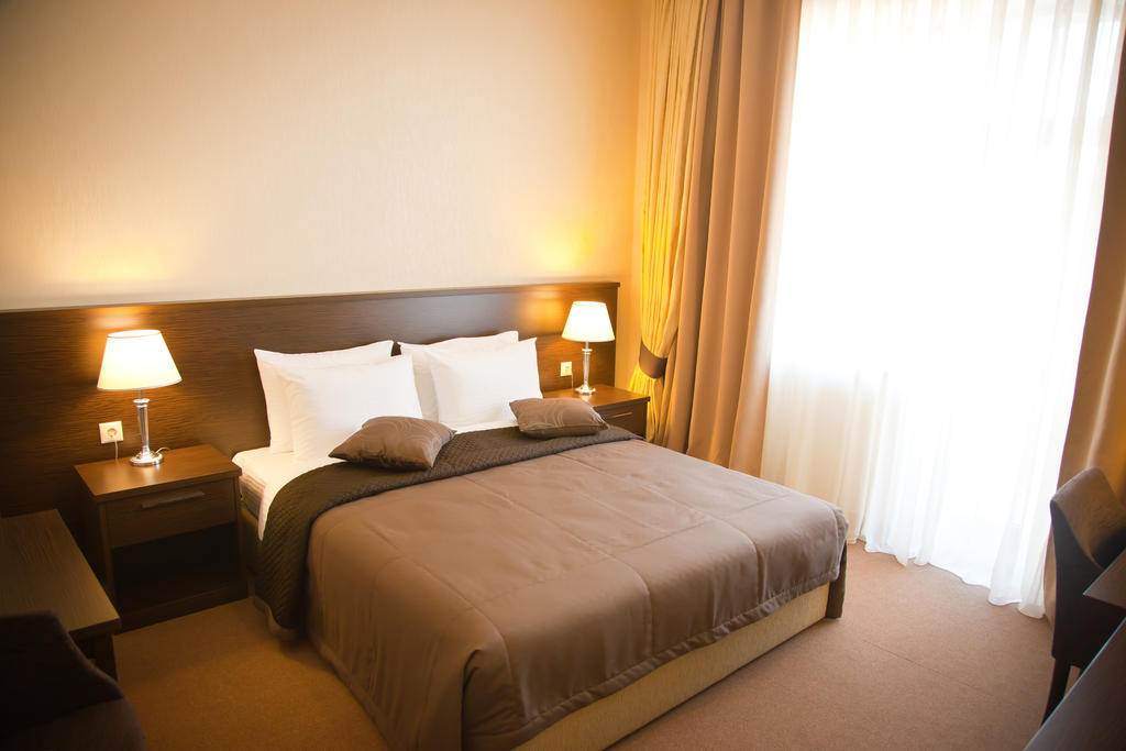 Kainar Hotel Shymkent Room photo